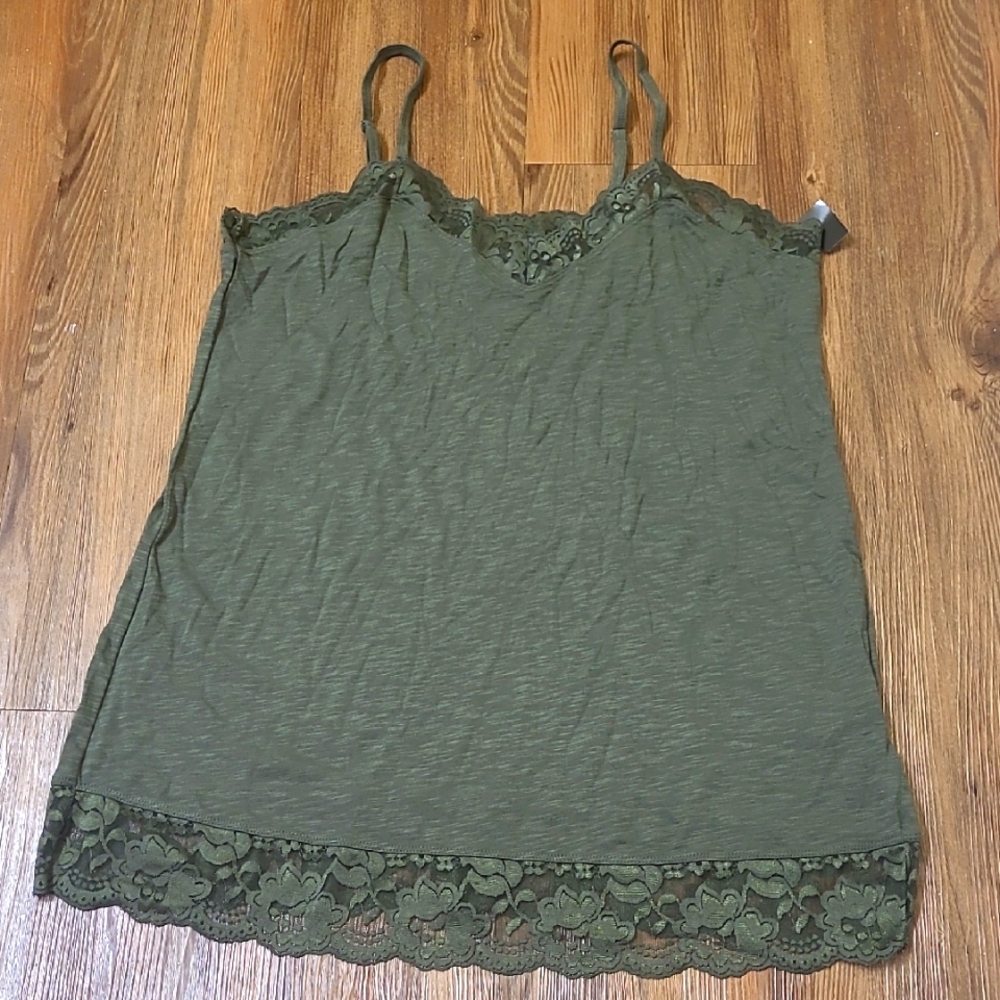 Torrid Olive Lace Trim Camisole for women zise 1. new